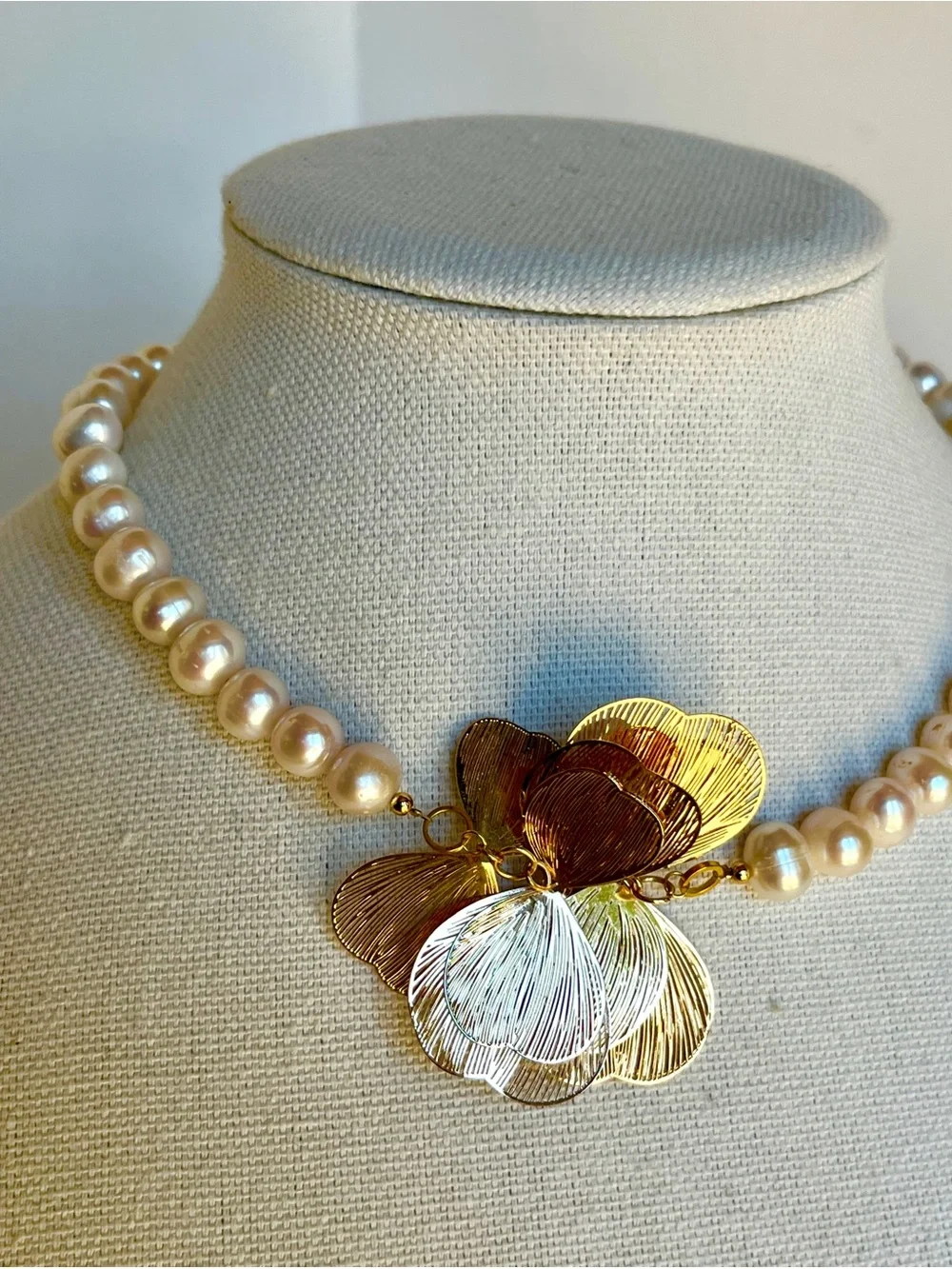 Gold Tone Floral Pendant Pearl Necklace with Ivory Pearls